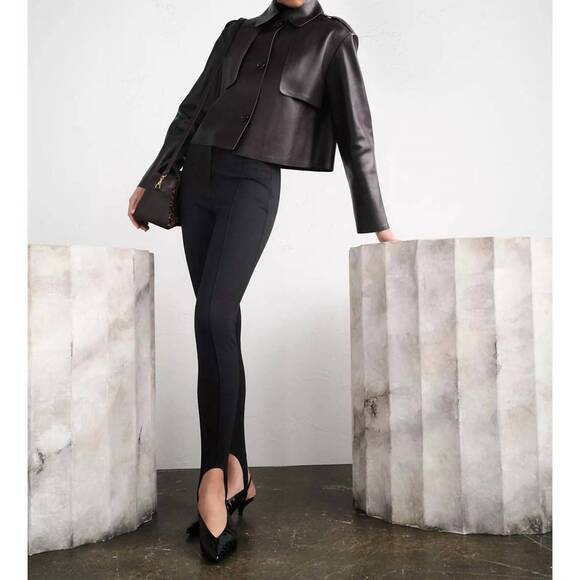 NEW THEORY crop trench jacket in cacoa - Picture 4 of 5